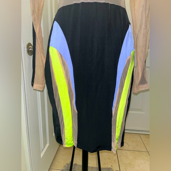 Mini Dress - Picture 5 of 14